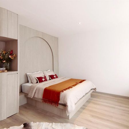 Neon Rose Motel Canggu Екстериор снимка