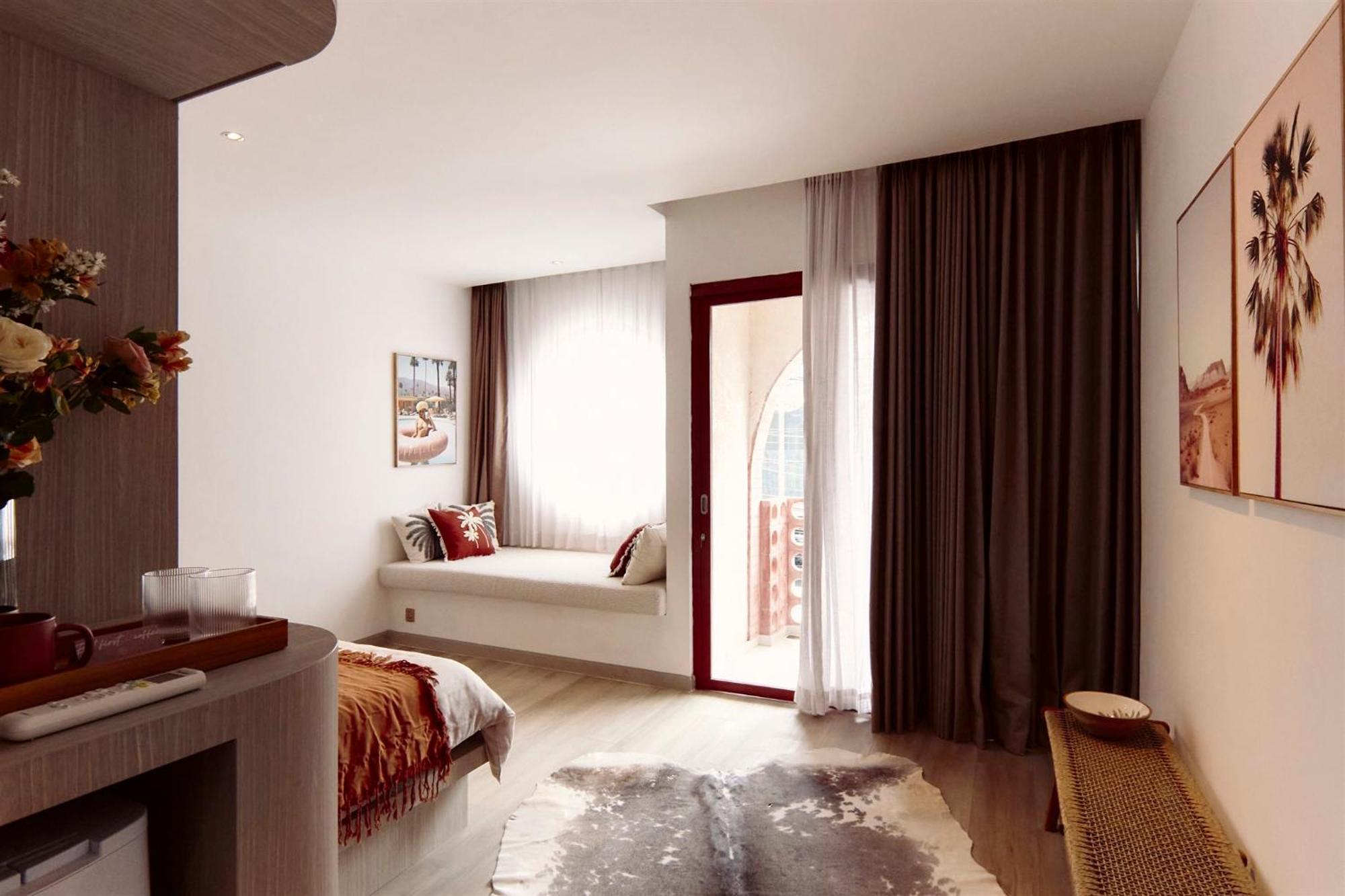 Neon Rose Motel Canggu Екстериор снимка