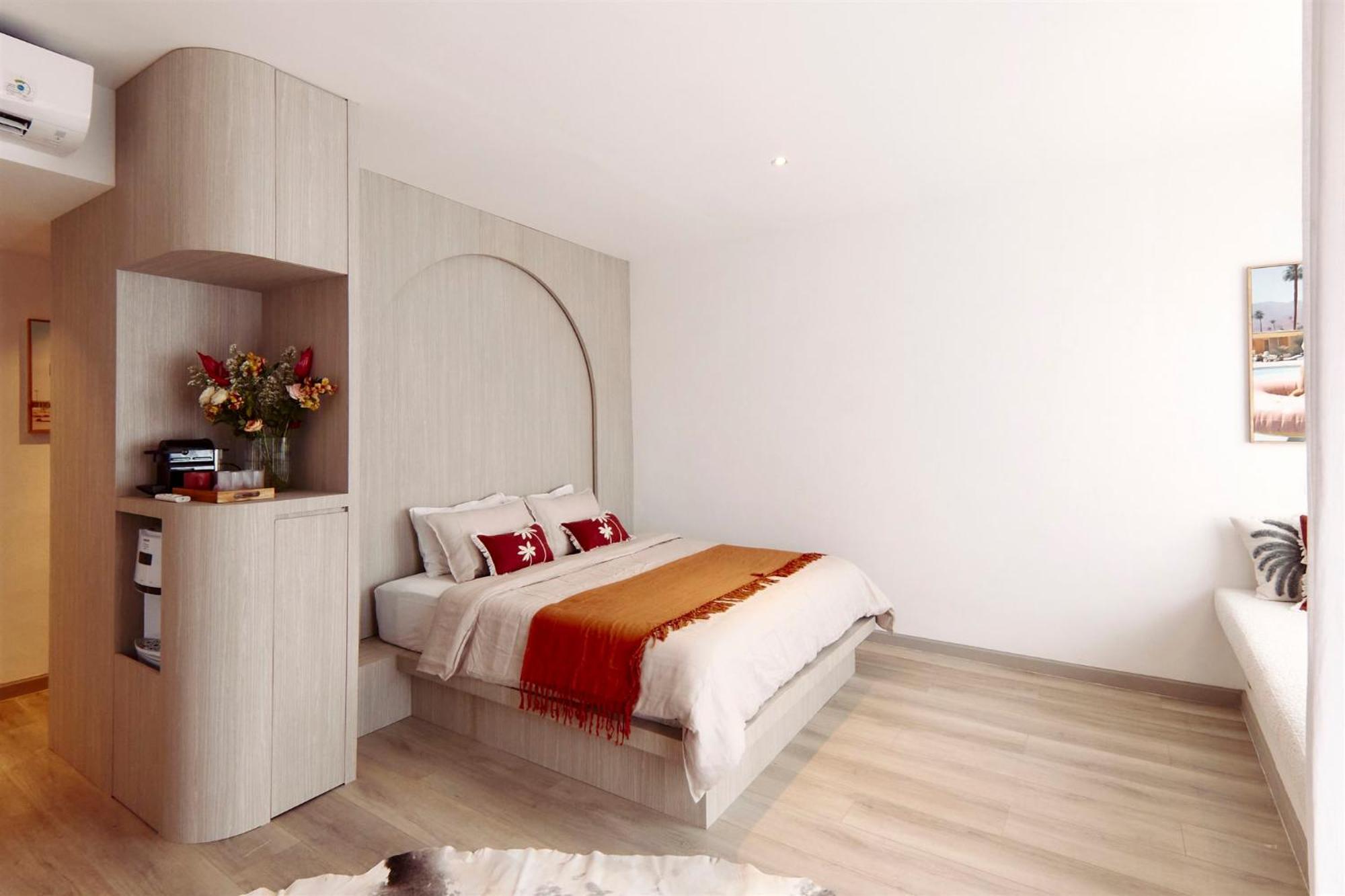 Neon Rose Motel Canggu Екстериор снимка
