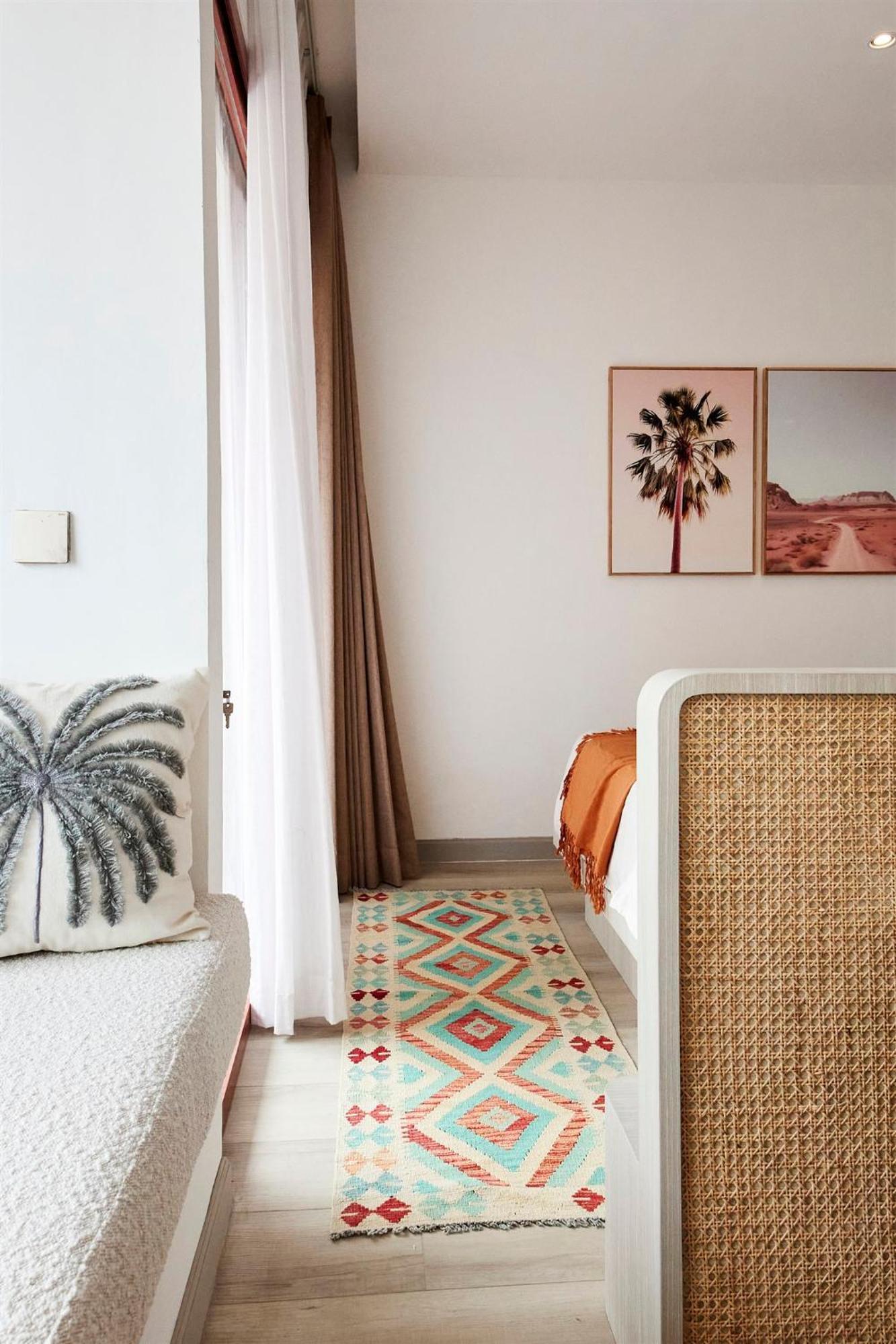 Neon Rose Motel Canggu Екстериор снимка