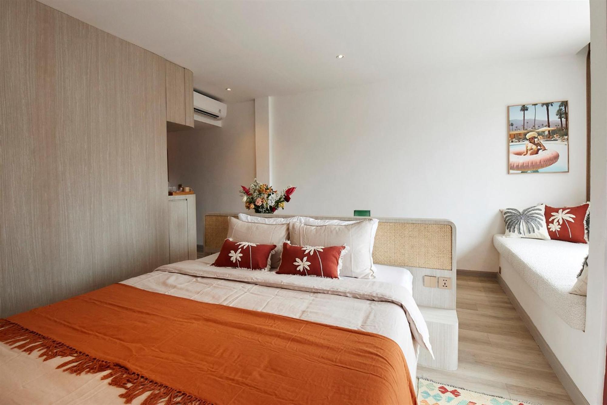 Neon Rose Motel Canggu Екстериор снимка