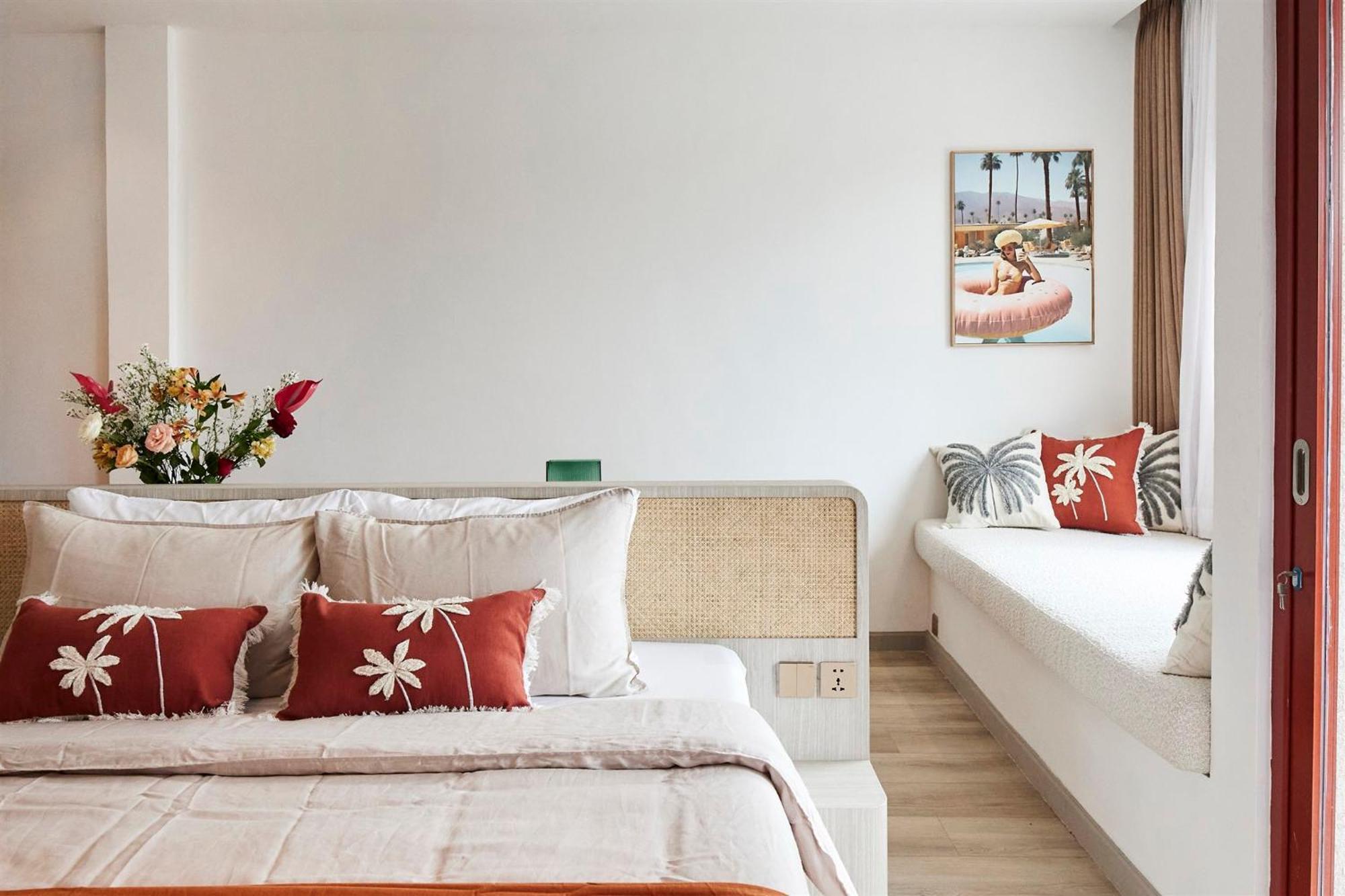 Neon Rose Motel Canggu Екстериор снимка
